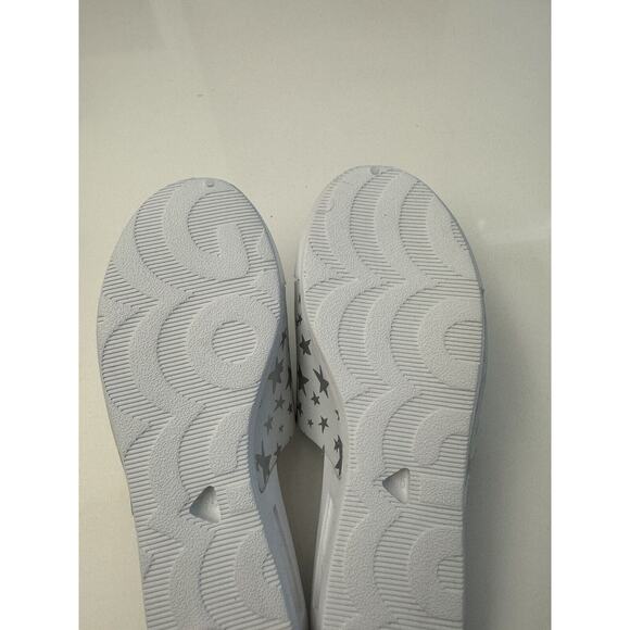 GOATS Silver Star White Comfortable Slip On Slide Sz 2.5 Y Kids New Nordstrom - Picture 3 of 5
